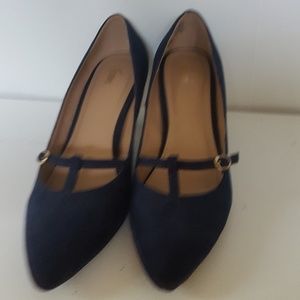 Fioni Size 8 Navy Blue Shoes